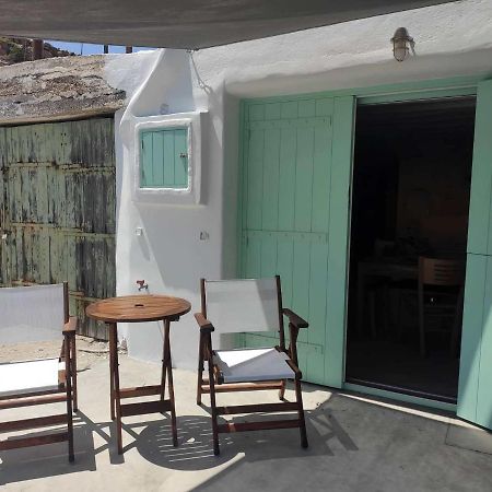 Apanemo Beach House Agios Nikolaos Kimolos Bagian luar foto