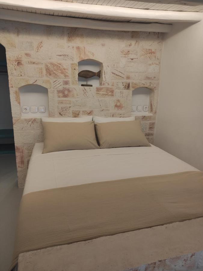 Apanemo Beach House Agios Nikolaos Kimolos Bagian luar foto