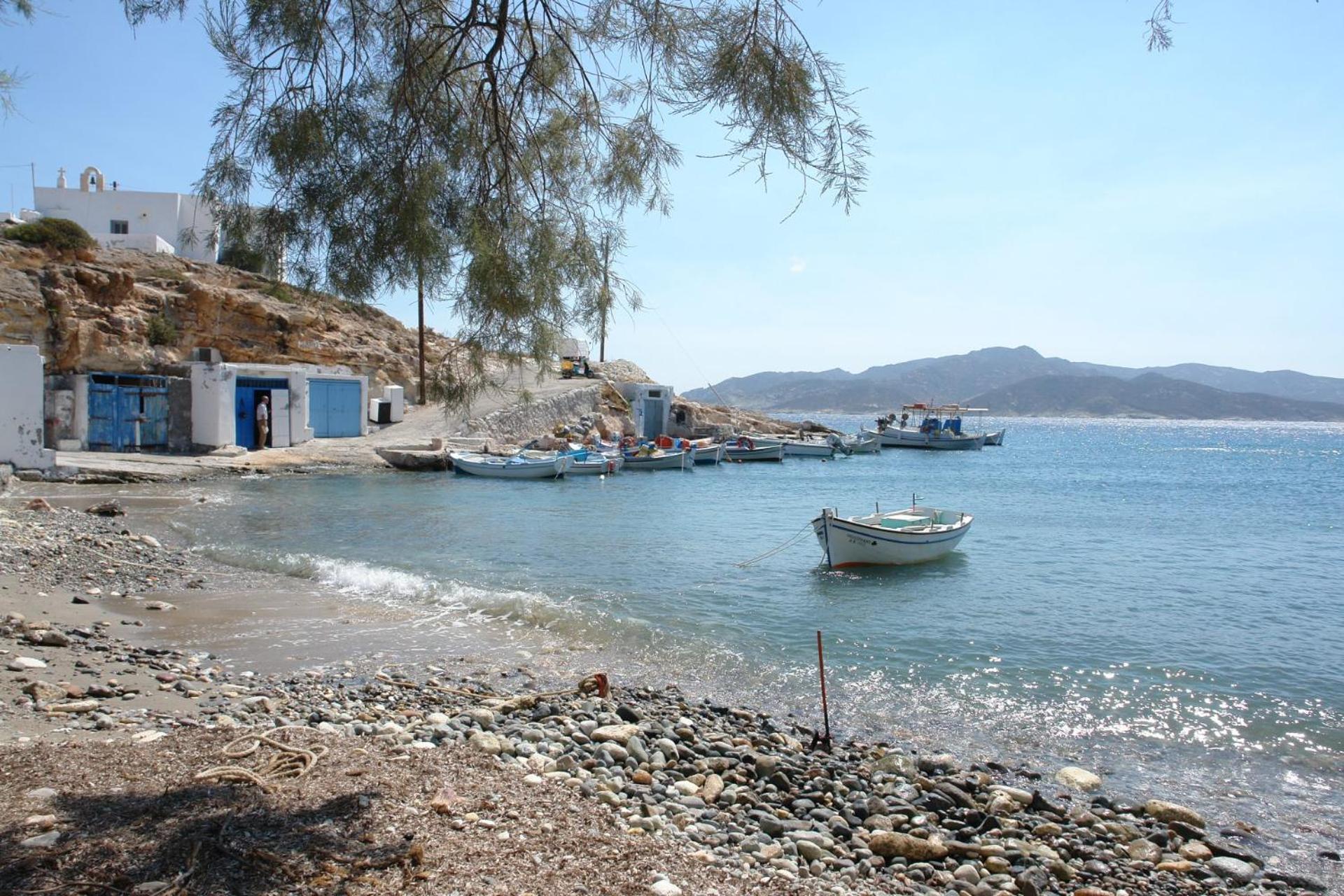 Apanemo Beach House Agios Nikolaos Kimolos Bagian luar foto